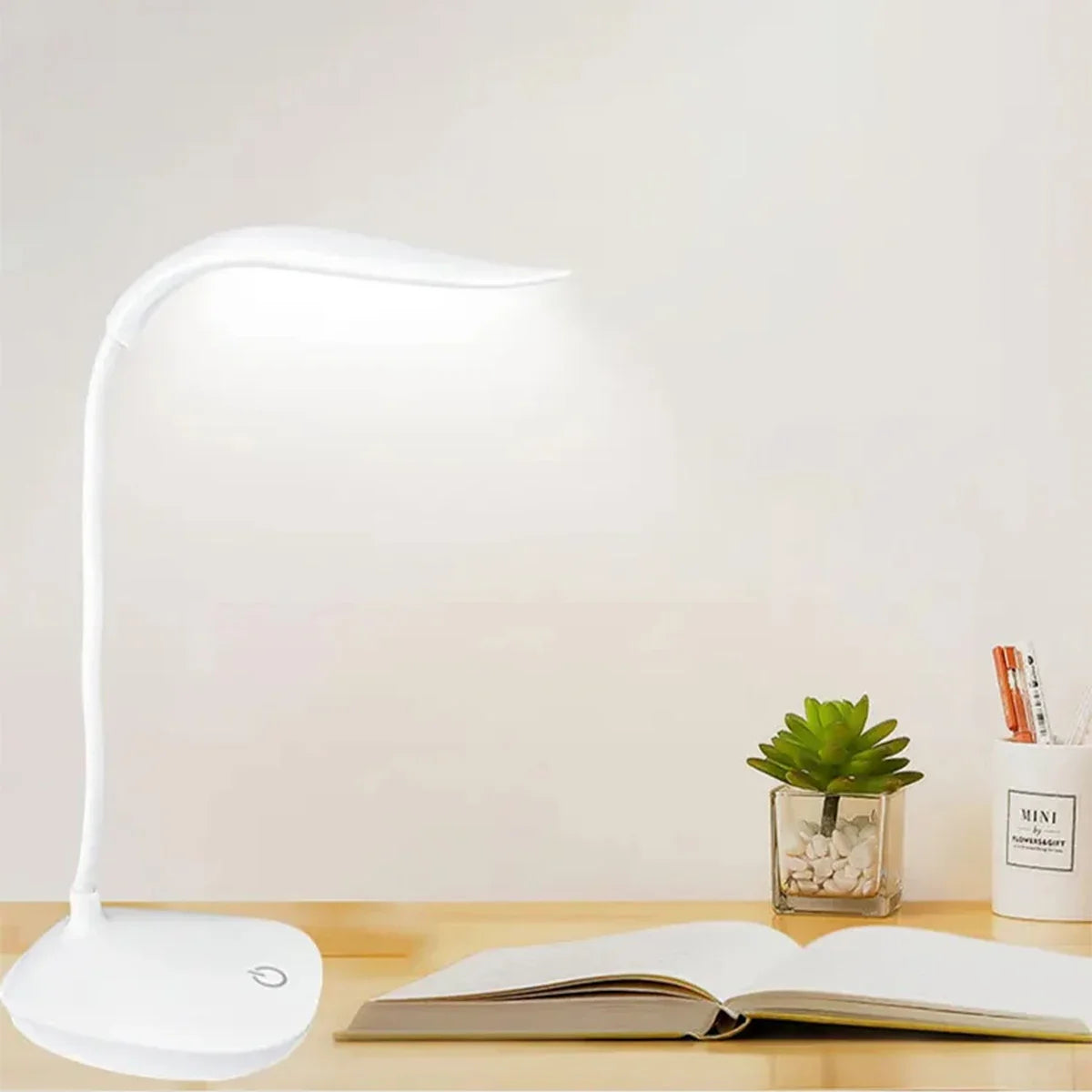 Reading Led Desk Lamp Portable Desk Lamp USB Charging  Light