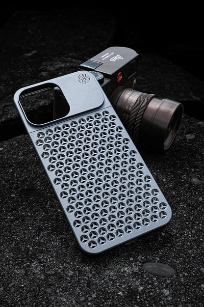 All-Metal Cooling Hollow Phone Case For iPhone 12 13 14 Pro Max 14Plus Anti-scratch